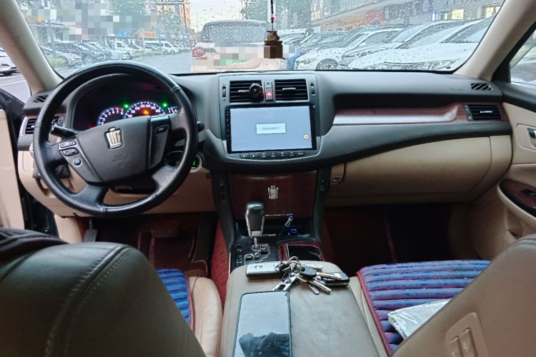 Used Toyota Crown 2010 2.5L Royal Leather Sunroof Edition Center Console