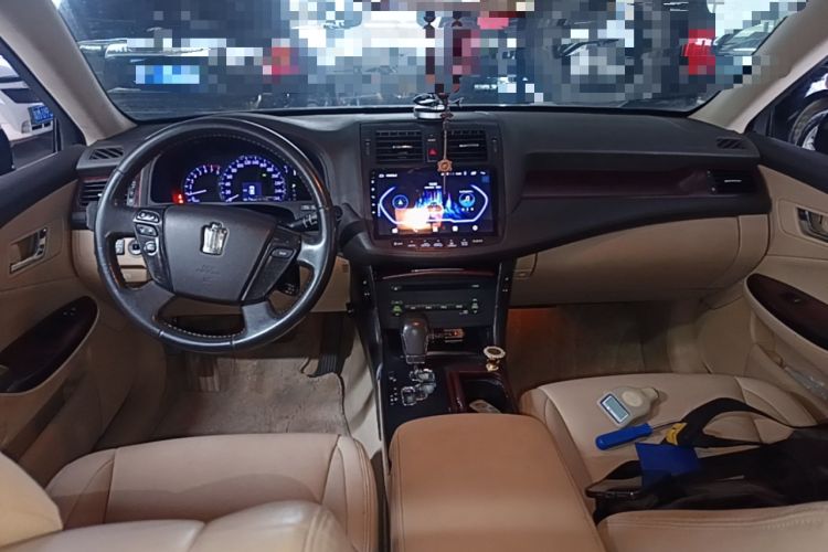 Used Toyota Crown 2010 2.5L Royal Leather Sunroof Navigation Edition Center Console
