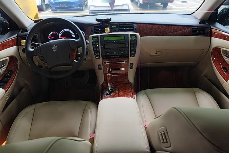 Used Toyota Crown 2010 2.5L Royal Leather Sunroof Edition Center Console