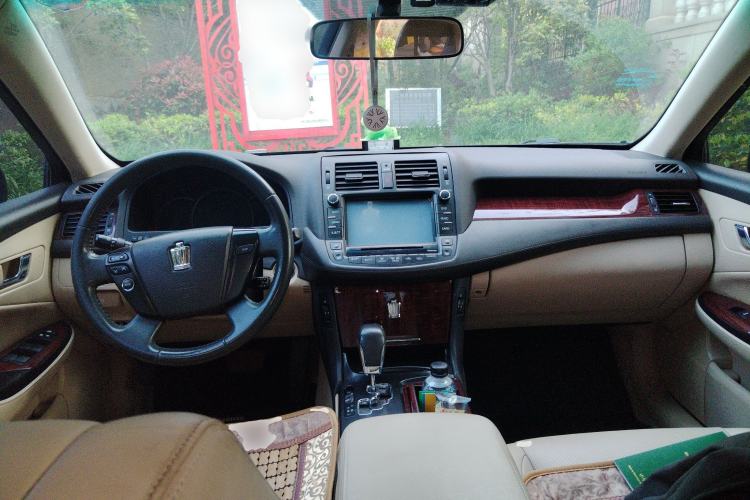 Used Toyota Crown 2010 2.5L Royal Leather Sunroof Navigation Edition Center Console