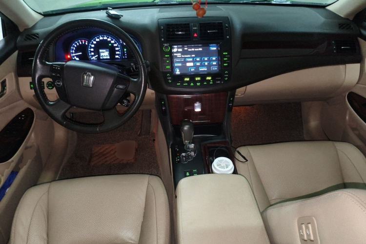 Used Toyota Crown 2010 2.5L Royal Leather Sunroof Navigation Edition Center Console