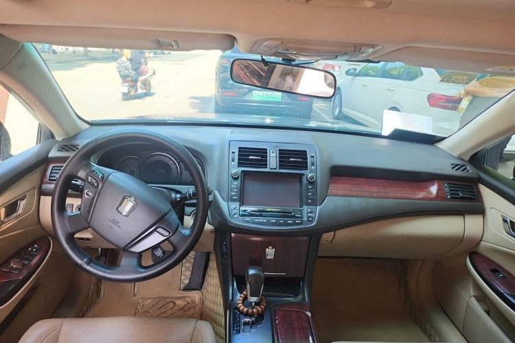 Used Toyota Crown 2010 2.5L Royal Leather Sunroof Edition Center Console