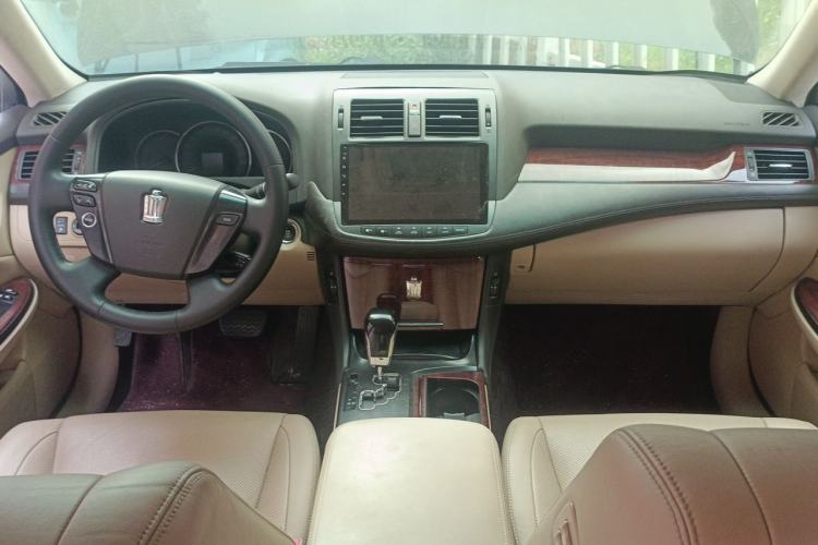 Used Toyota Crown 2010 2.5L Royal Center Console