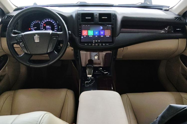 Used Toyota Crown 2010 2.5L Royal Leather Sunroof Edition Center Console