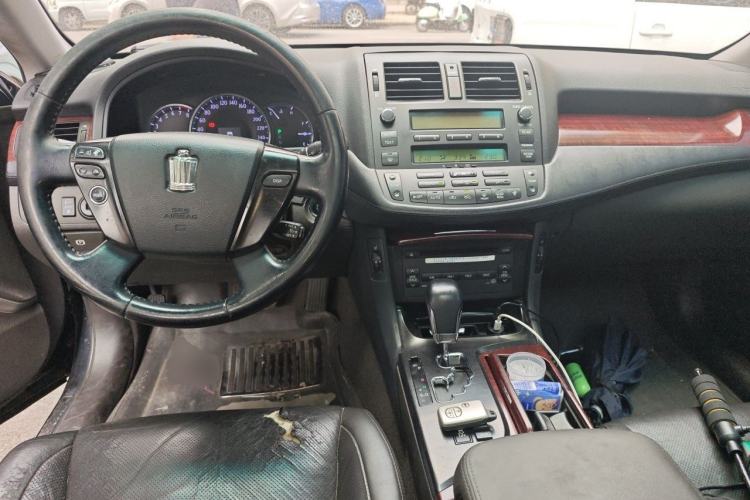 Used Toyota Crown 2010 2.5L Royal Leather Sunroof Edition Center Console