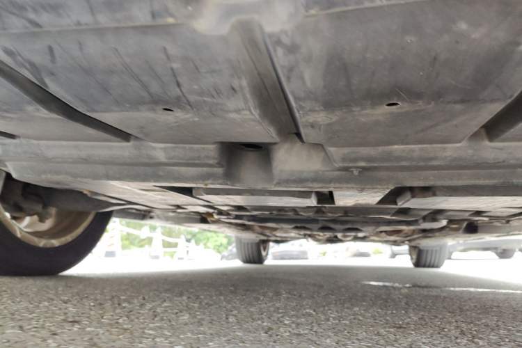 Used Toyota Crown 2010 2.5L Royal Chassis Front