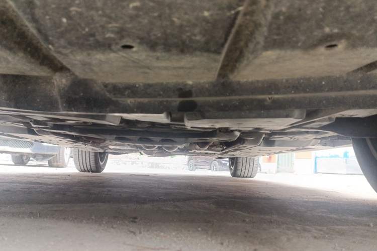 Used Toyota Crown 2010 2.5L Royal Chassis Front