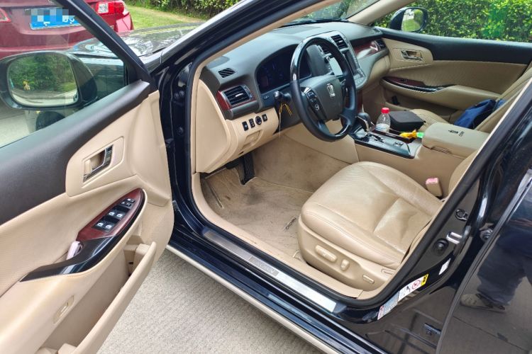 Used Toyota Crown 2010 2.5L Royal Leather Sunroof Navigation Edition Driver Seat