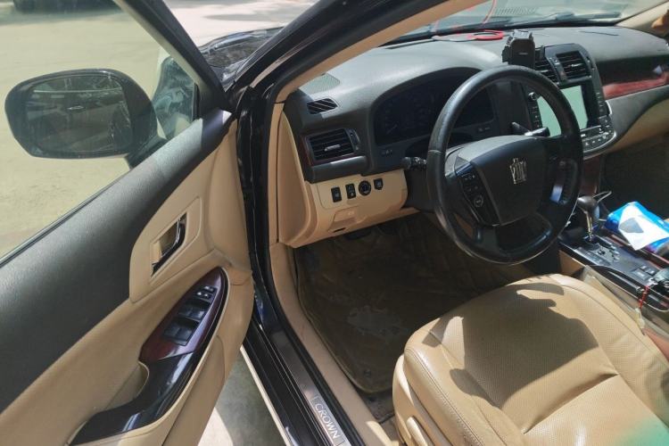 Used Toyota Crown 2010 2.5L Royal Driver Seat