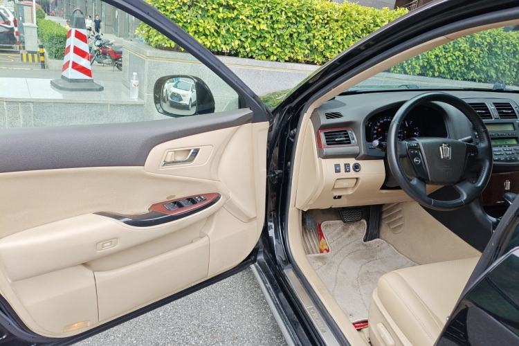 Used Toyota Crown 2010 2.5L Royal Driver Seat