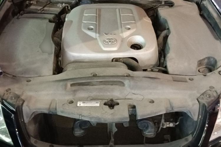 Used Toyota Crown 2010 2.5L Royal Leather Sunroof Edition Engine Bay
