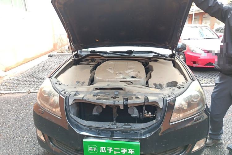 Used Toyota Crown 2010 2.5L Royal Leather Sunroof Edition Engine Bay