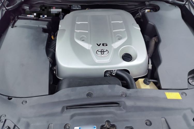 Used Toyota Crown 2010 2.5L Royal Leather Sunroof Edition Engine Bay