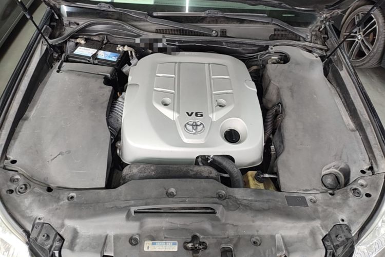 Used Toyota Crown 2010 2.5L Royal Leather Sunroof Edition Engine Bay