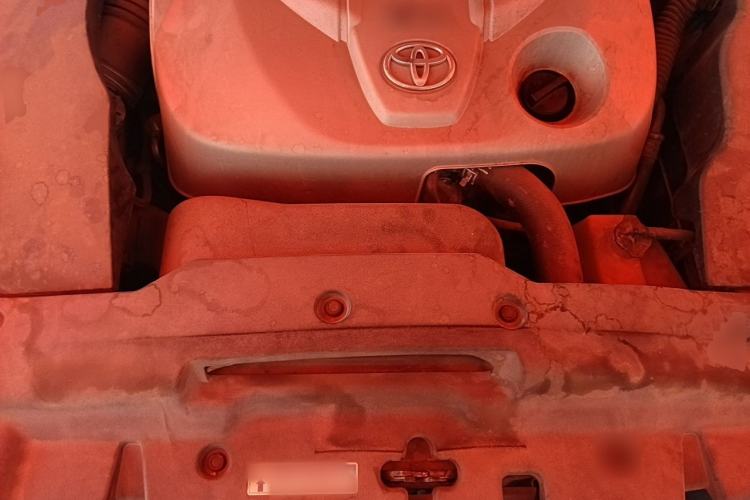 Used Toyota Crown 2010 2.5L Royal Leather Navigation Edition Engine Bay