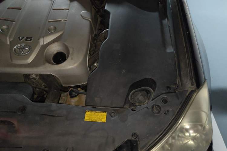 Used Toyota Crown 2010 3.0L Royal Genuine Leather Edition Engine Bay Left