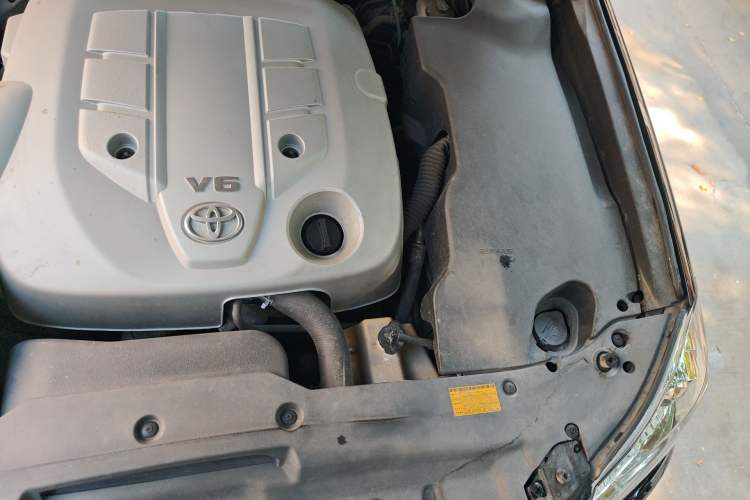 Used Toyota Crown 2010 2.5L Royal Leather Sunroof Edition Engine Bay Left