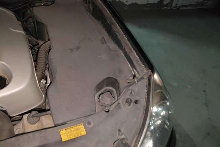 Used Toyota Crown 2010 2.5L Royal Engine Bay Left