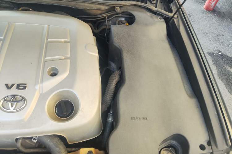 Used Toyota Crown 2010 2.5L Royal Engine Bay Left