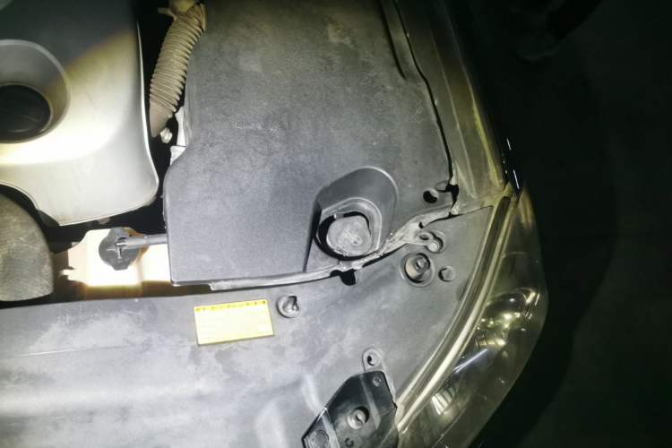 Used Toyota Crown 2010 2.5L Royal Leather Sunroof Edition Engine Bay Left