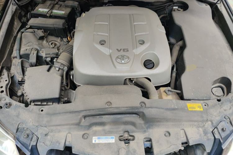 Used Toyota Crown 2010 2.5L Royal Leather Sunroof Edition Engine Bay