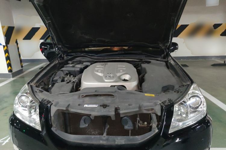 Used Toyota Crown 2010 2.5L Royal Leather Sunroof Edition Engine Bay