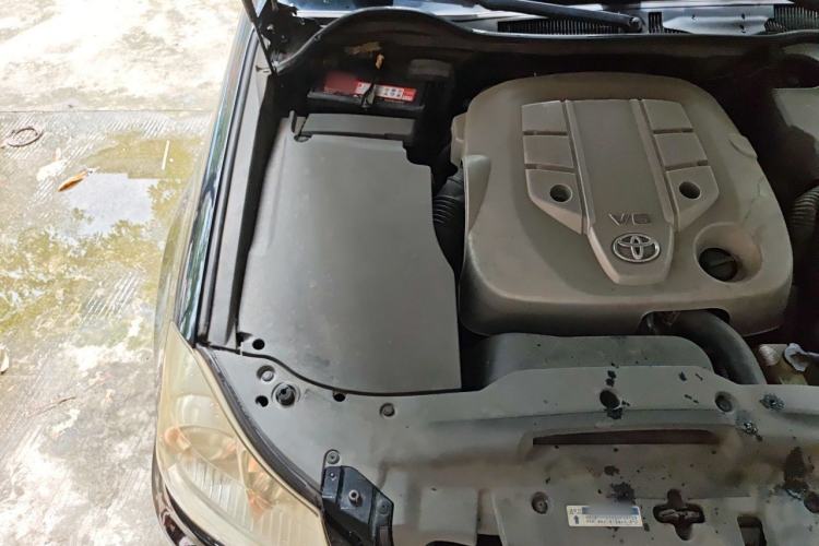 Used Toyota Crown 2010 2.5L Royal Leather Sunroof Navigation Edition Engine Bay Right