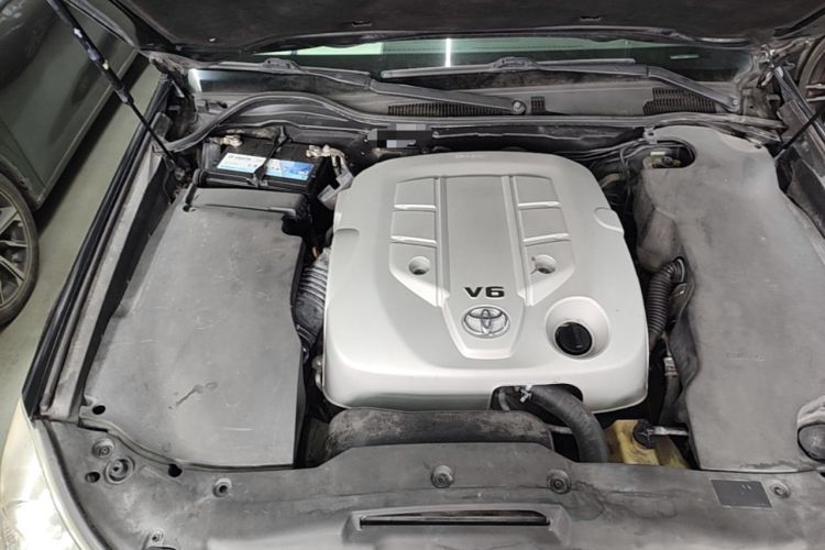 Used Toyota Crown 2010 2.5L Royal Leather Sunroof Edition Engine Bay Right
