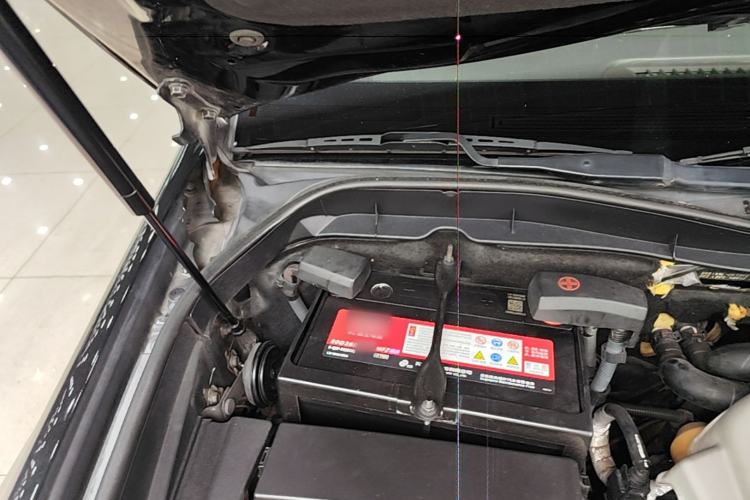 Used Toyota Crown 2010 2.5L Royal Leather Sunroof Edition Engine Bay Right