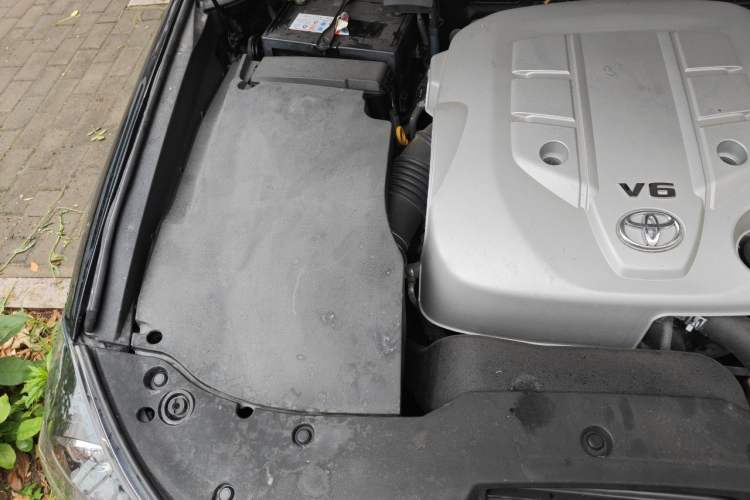 Used Toyota Crown 2010 2.5L Royal Leather Sunroof Edition Engine Bay Right