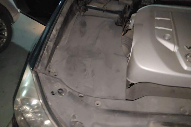 Used Toyota Crown 2010 2.5L Royal Engine Bay Right