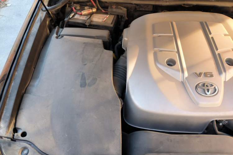 Used Toyota Crown 2010 2.5L Royal Leather Sunroof Navigation Edition Engine Bay Right