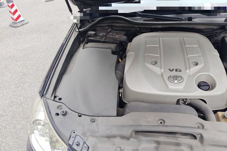 Used Toyota Crown 2010 2.5L Royal Engine Bay Right