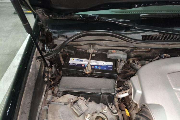 Used Toyota Crown 2010 2.5L Royal Leather Sunroof Navigation Edition Engine Bay Right