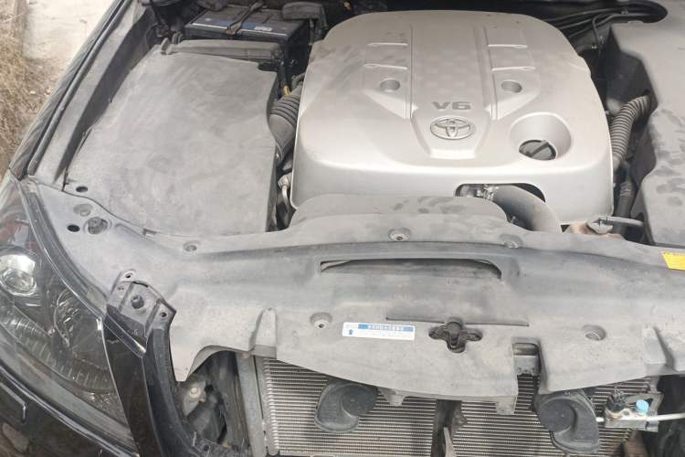 Used Toyota Crown 2010 2.5L Royal Engine Bay Right