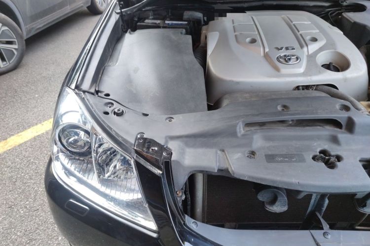 Used Toyota Crown 2010 2.5L Royal Leather Sunroof Navigation Edition Engine Bay Right