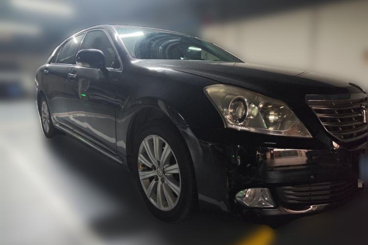 Used Toyota Crown 2010 3.0L Royal Genuine Leather Edition Front Right 45 Deg