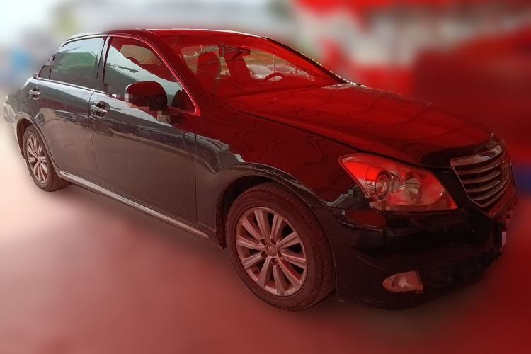 Used Toyota Crown 2010 2.5L Royal Leather Navigation Edition Front Right 45 Deg