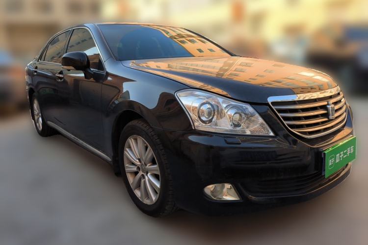 Used Toyota Crown 2010 2.5L Royal Leather Sunroof Navigation Edition Front Right 45 Deg