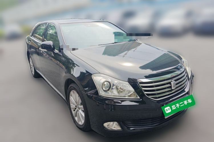 Used Toyota Crown 2010 2.5L Royal Front Right 45 Deg