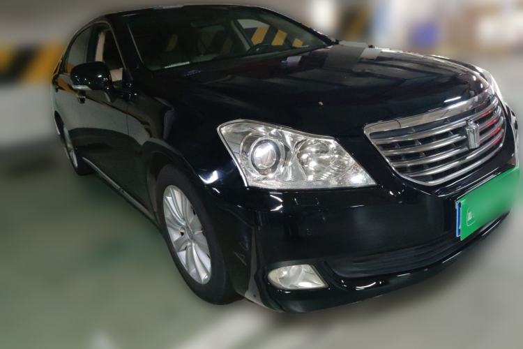 Used Toyota Crown 2010 2.5L Royal Leather Sunroof Edition Front Right 45 Deg