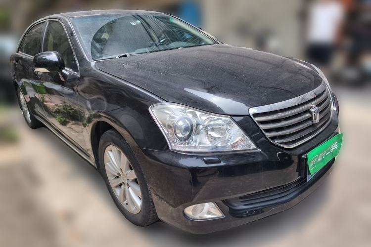 Used Toyota Crown 2010 2.5L Royal Leather Sunroof Edition Front Right 45 Deg