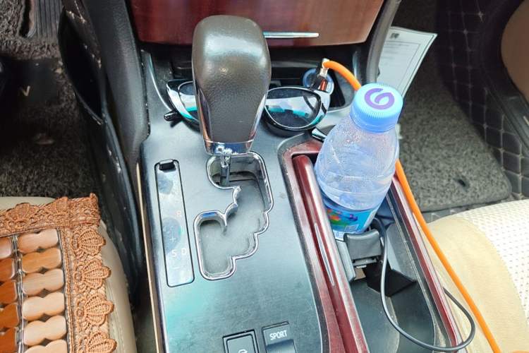 Used Toyota Crown 2010 2.5L Royal Leather Sunroof Navigation Edition Gear Lever