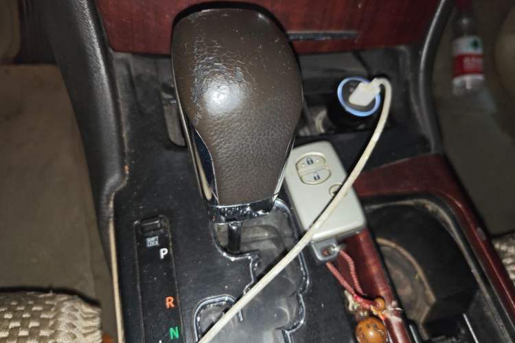 Used Toyota Crown 2010 3.0L Royal Genuine Leather Edition Gear Lever