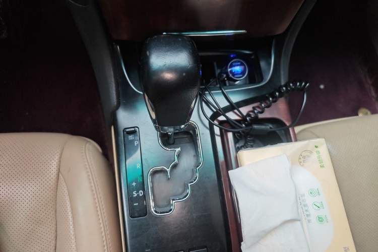 Used Toyota Crown 2010 2.5L Royal Leather Navigation Edition Gear Lever
