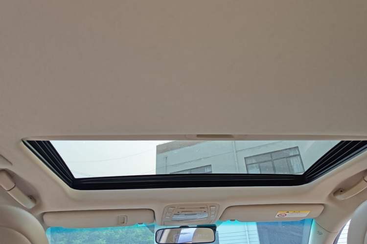 Used Toyota Crown 2010 2.5L Royal Leather Sunroof Edition Headliner