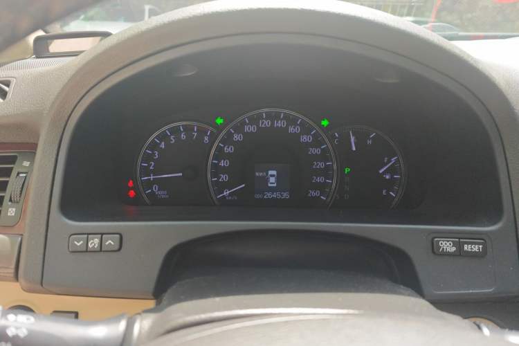 Used Toyota Crown 2010 2.5L Royal Instrument Cluster