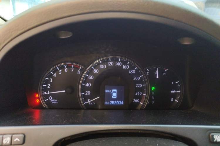 Used Toyota Crown 2010 3.0L Royal Saloon Instrument Cluster