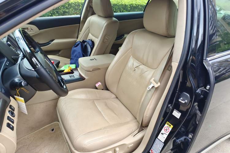 Used Toyota Crown 2010 2.5L Royal Leather Sunroof Navigation Edition Left Front Seat