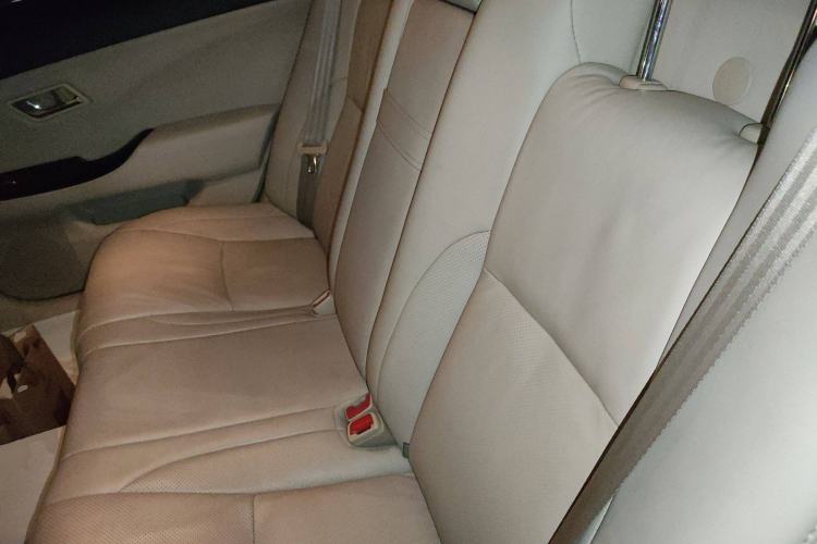 Used Toyota Crown 2010 2.5L Royal Leather Sunroof Edition Left Rear Seat